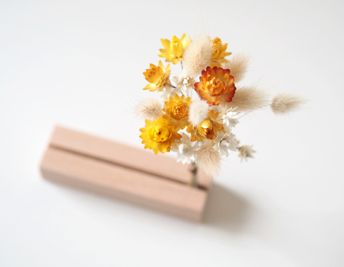 Yellow Dried Flower Photo and Card Holder -3