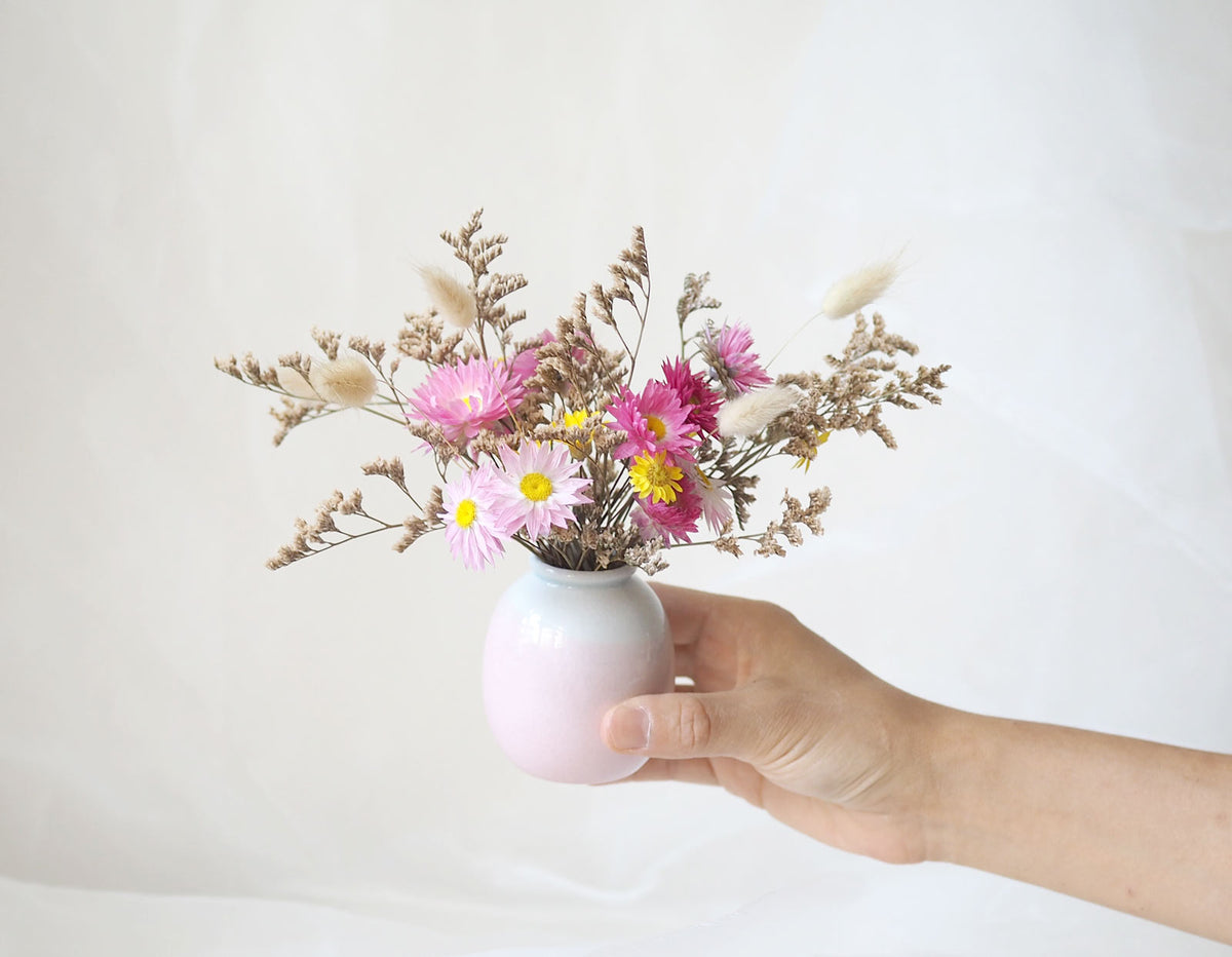 ARIA - dried flowers in a petite ceramic vase 3