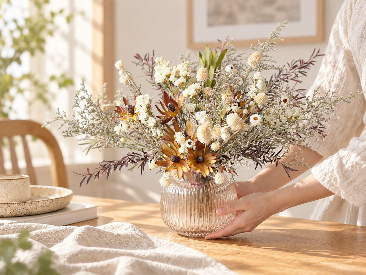 AUTUMN – Earthy Dried Flower Arrangement in Glass Vase