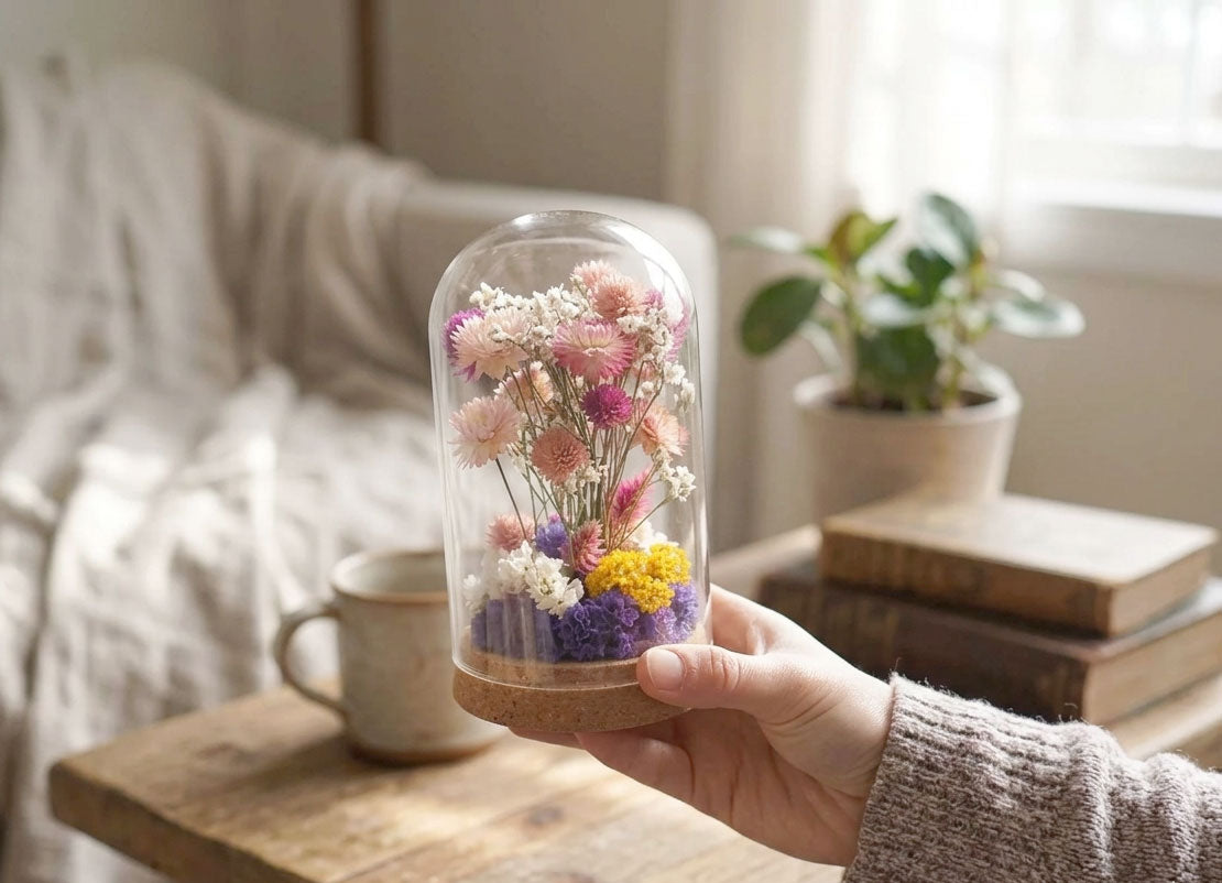 ANYA - colourful dried flower cloche