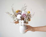 HERA – dried flowers in a white speckled vase 4