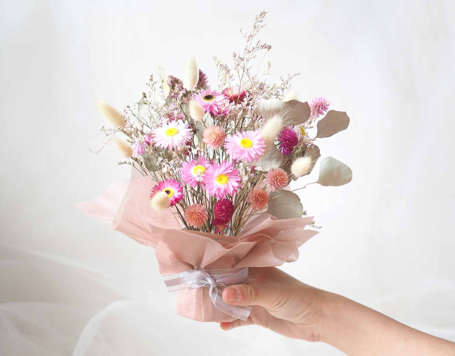Blush Bloom – Small Dried Flower Bouquet in Pink