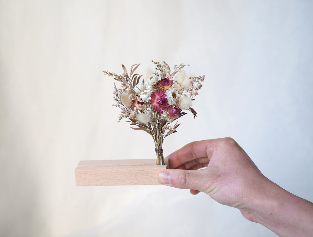 Pink Dried Flower Photo and Card Holder